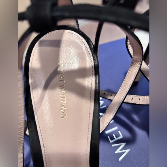 STUART WEITZMAN BLACK SUEDE LEXIE SANDAL 8.5 - Picture 3 of 5